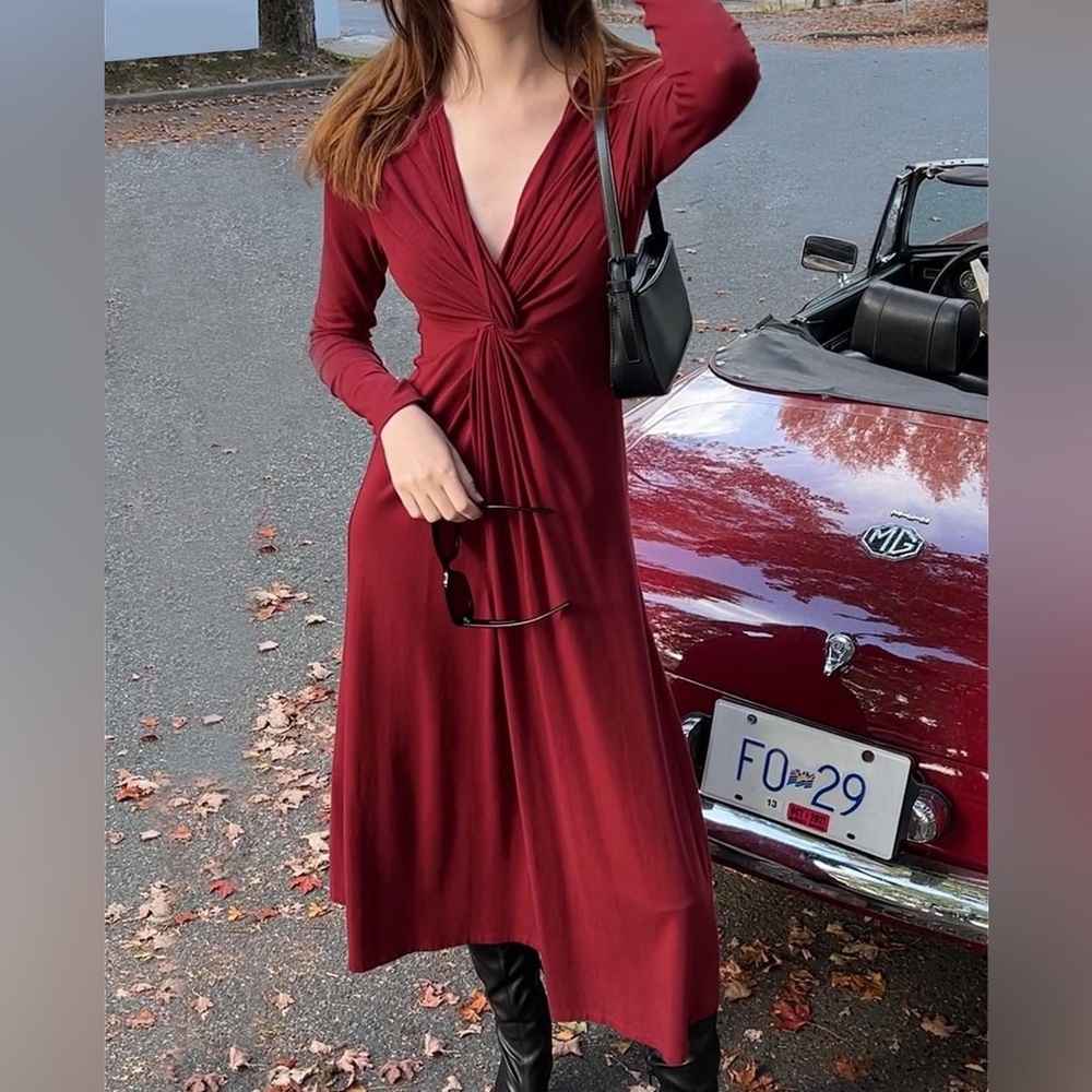 [EUC]OAK + FORT Red Long Sleeve Plunge Sundress